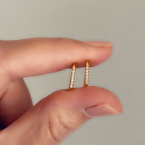 14k Gold CZ Oval Huggie Earrings - Picture 8 of 8